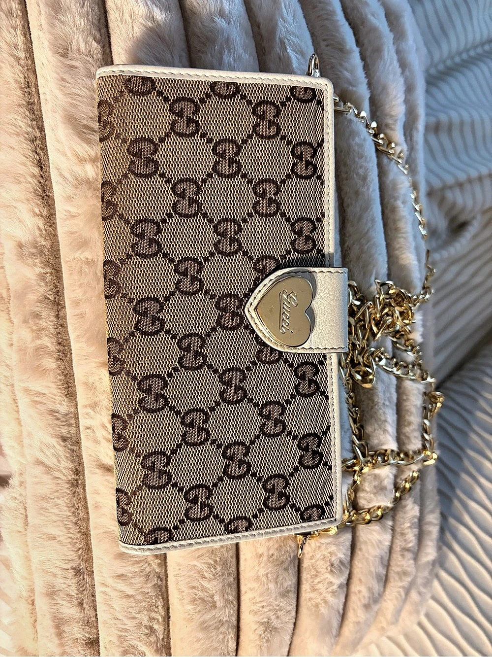 Gucci GG Supreme Long Wallet on Chain in Beige & White